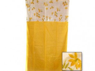 Curtain with printed floral combination..