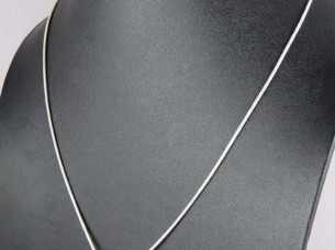 Trendy And Amazing look of 925 sterling Silver Chain..