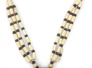 Bone Beads Pendant Necklace chain..