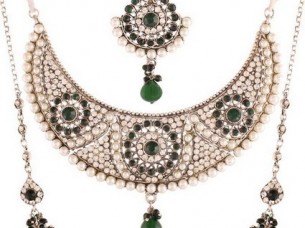 Green Silver Plated Necklace Set..