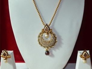 Pendant Set With Pearl Drop..