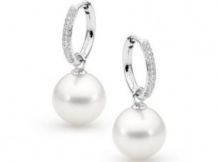 South Sea Pearl 18k Gold Diamond Earrings..