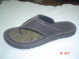 High Quality Slippers For Mens..
