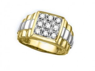 Mens 0.90Ct Round Cut Diamond Ring in 10K Yellow Gold..