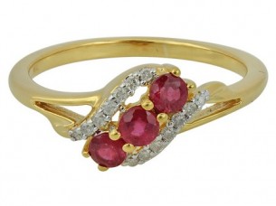Ruby Diamond 10k Yellow Gold Ring..