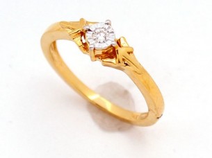 Solitaire Diamond Engagement Ring..