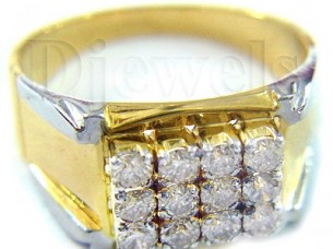 14 k Diamond Gold Mens Ring..
