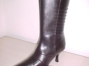 Ladies fashion Knee boots..