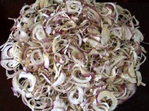 Exporter of Dehydrated Red Onion Flakes..