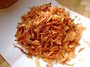 Manufacturer of Fried Onion Flakes..