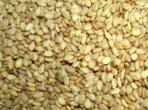Natural and Hulled Sesame Seeds..