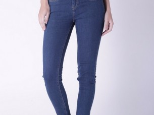 Manufacturers of Womens Denim Tight Jeans..