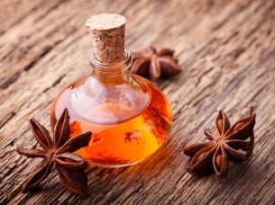 Pure Natural High Quality Star Anise Essential Oil..