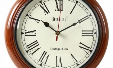 Artshai 10 inch Antique look round wooden wall clock