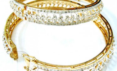 14k Gold Diamond Studded Bangles
