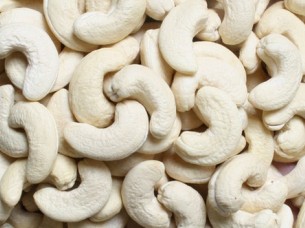 Well Cleaned Cashew Nut