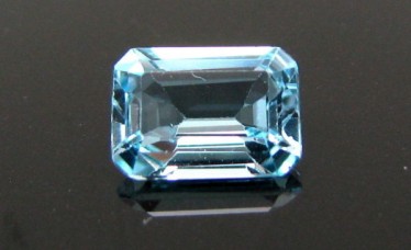 1.1Ct Natural Blue Topaz Emerald Cut VVSI Gemstone