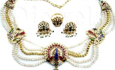 14k Diamond Necklace Set