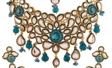 Blue Gold Plated Kundan Necklace Set