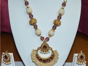 Hottest Design Necklace Set with Pearls