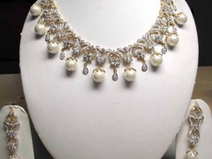 Beautiful Diamond Pearl Necklace Set