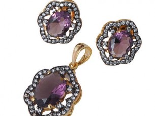 Purple Stone Studded Diamond Look Pendant