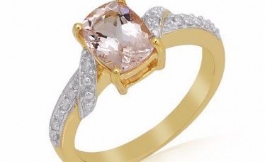 Fabolous Cushion morganite 10k gold yellow engagement ring diamond